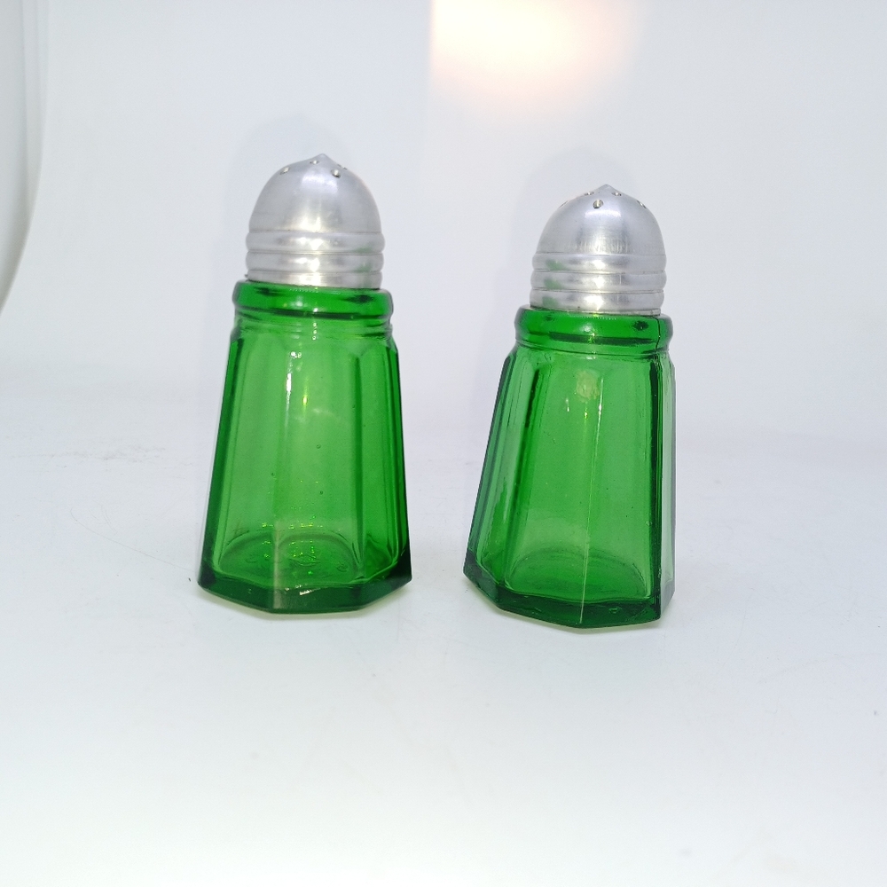 Vintage Green Depression Glass Salt & Pepper Shakers